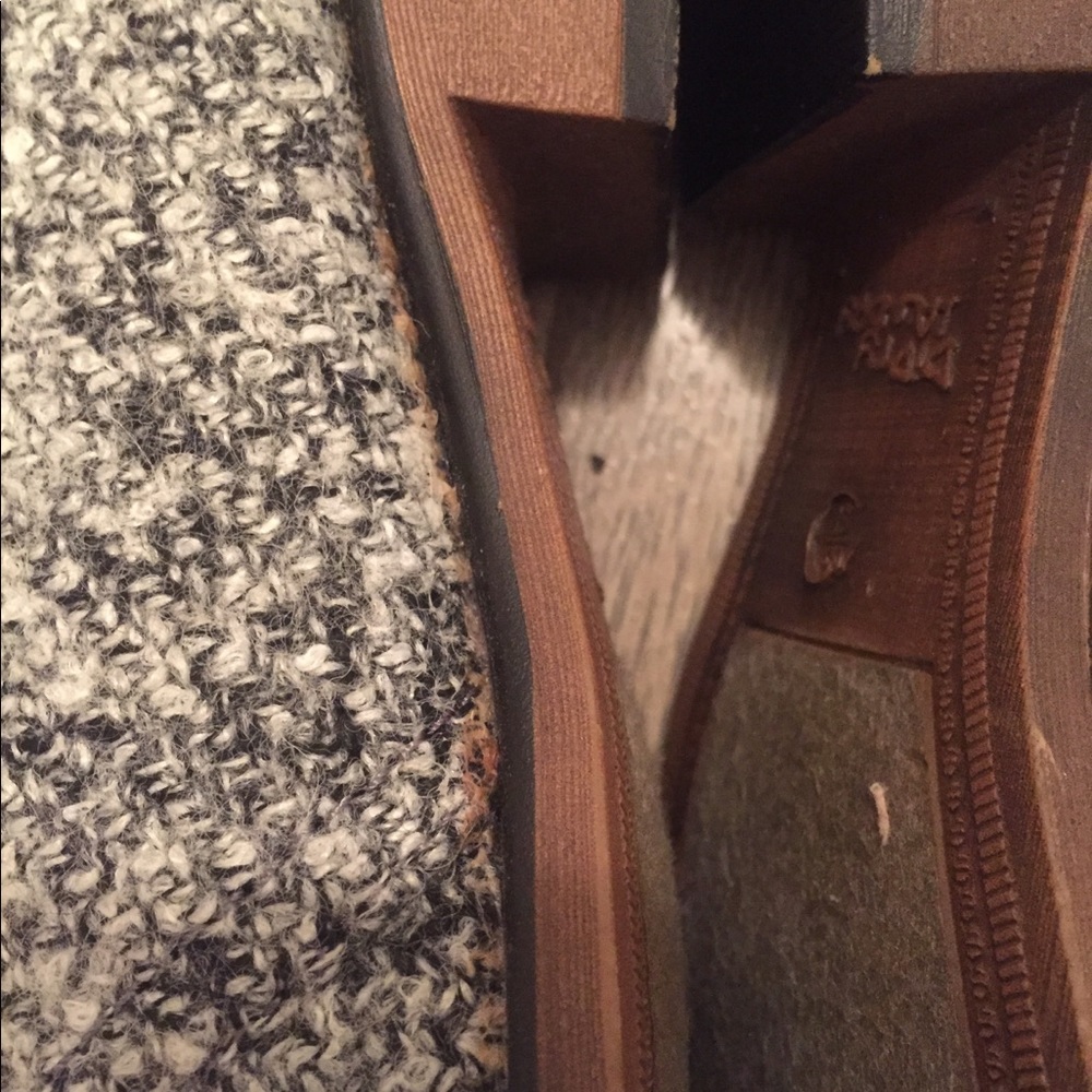 6.5 NWOT Black White Pitch Ankle Boot - Picture 11 of 12